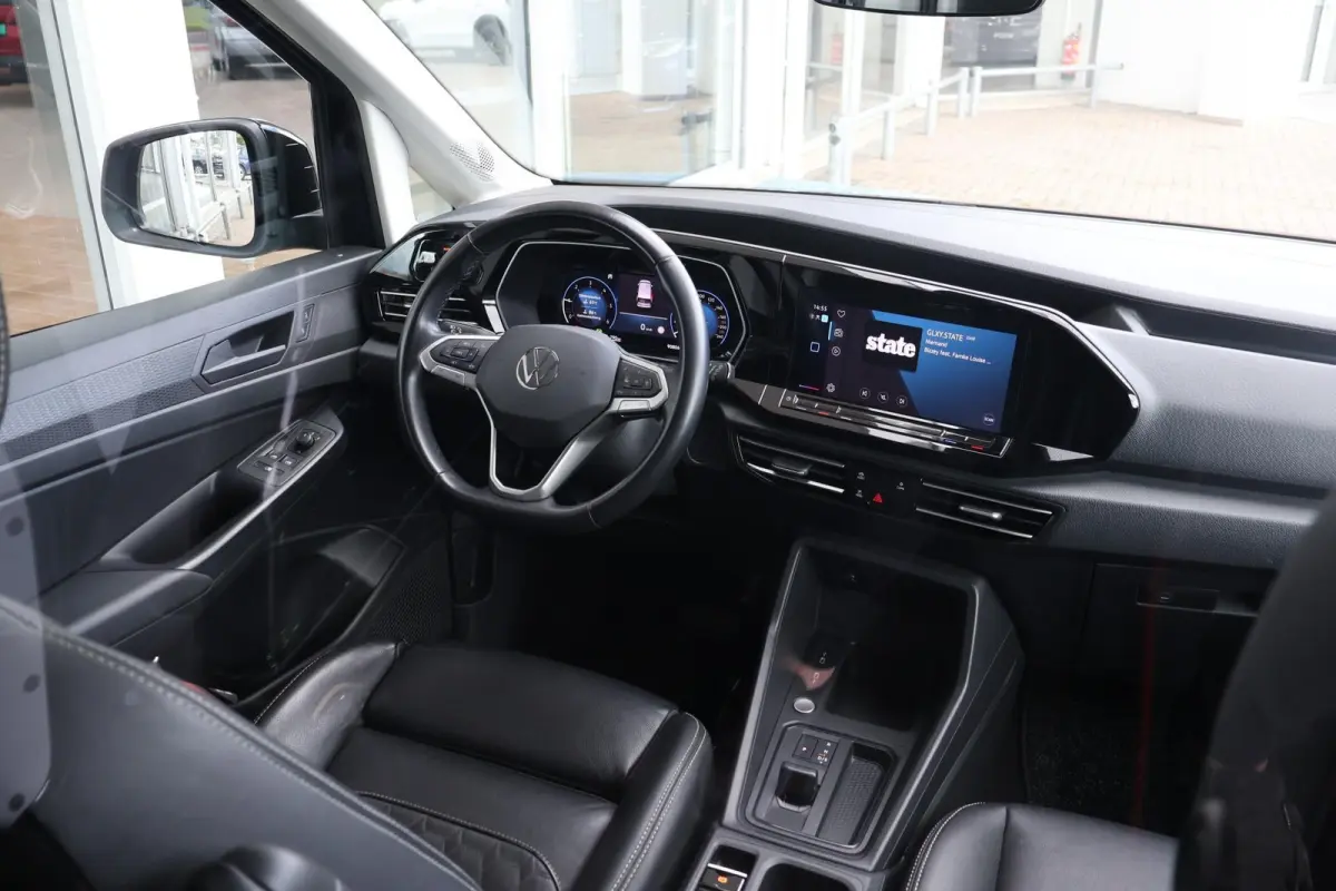 2.0 TDI 122pk DSG 75 Edition | Navigatie | Leder | Camera | PDC | Carplay