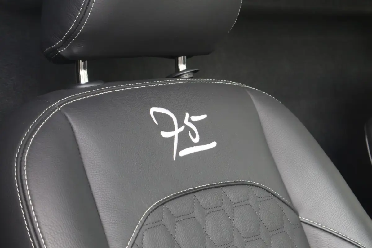 2.0 TDI 122pk DSG 75 Edition | Navigatie | Leder | Camera | PDC | Carplay