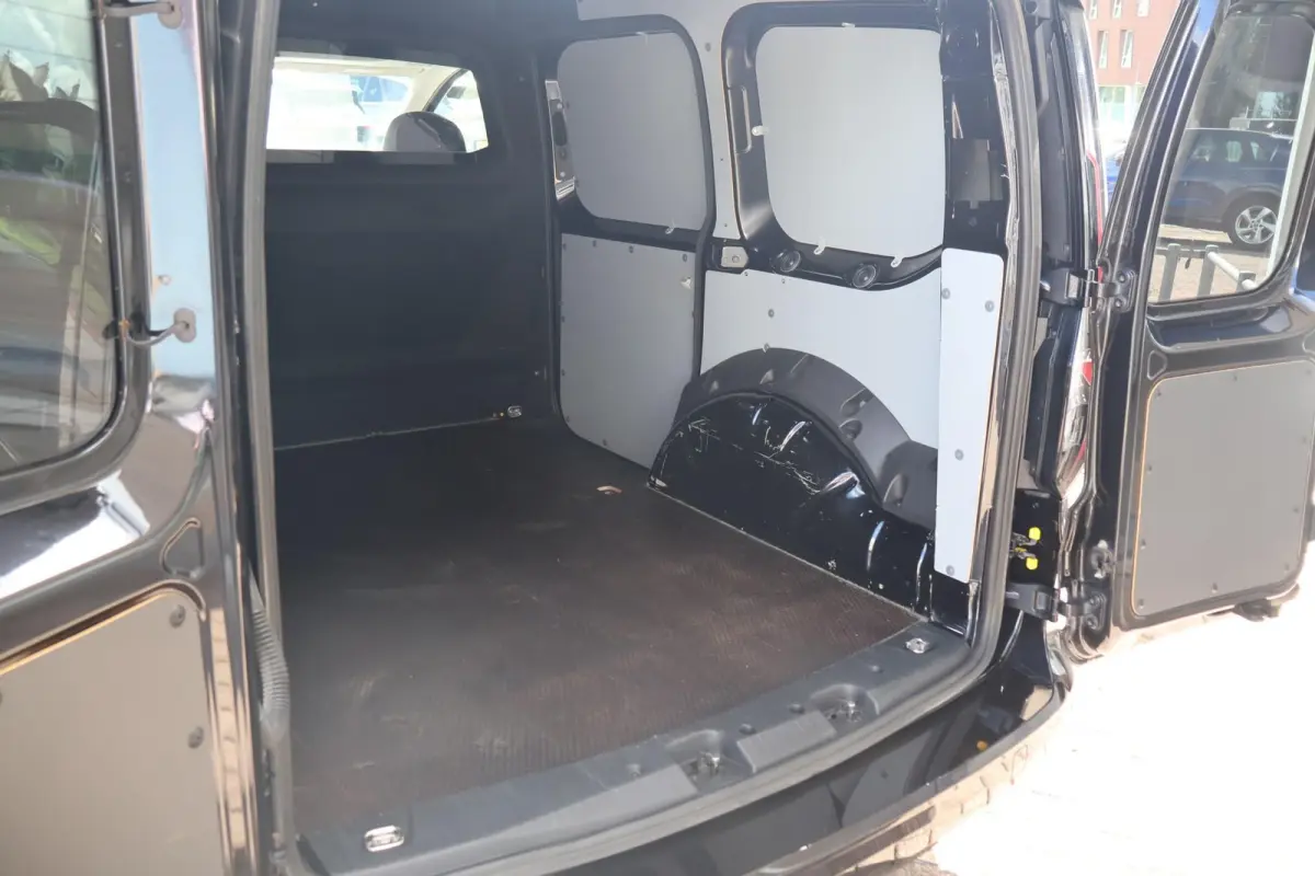 2.0 TDI 122pk DSG 75 Edition | Navigatie | Leder | Camera | PDC | Carplay