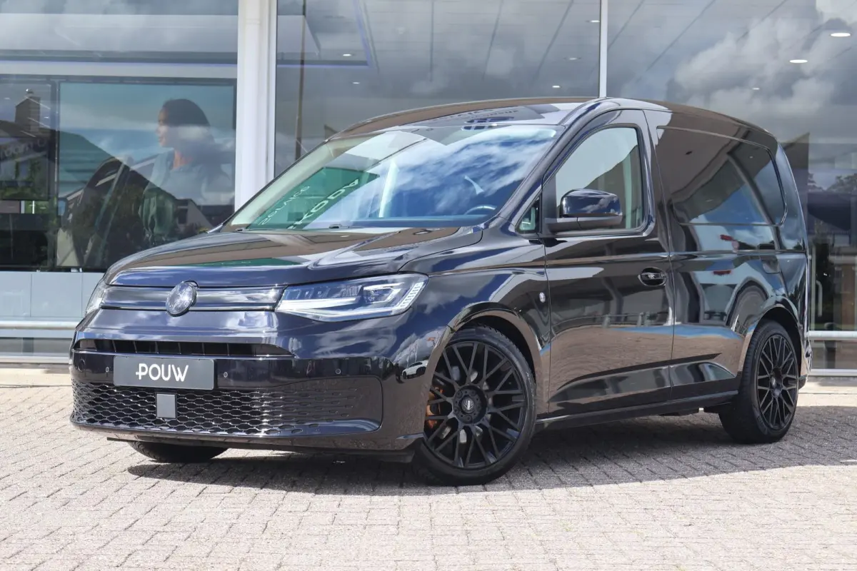 2.0 TDI 122pk DSG 75 Edition | Navigatie | Leder | Camera | PDC | Carplay