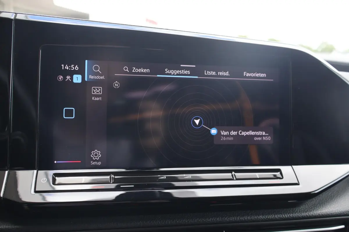 2.0 TDI 122pk DSG 75 Edition | Navigatie | Leder | Camera | PDC | Carplay
