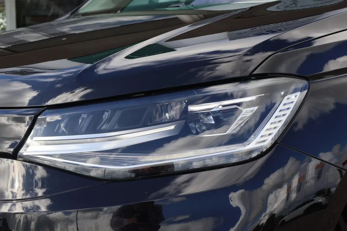 2.0 TDI 122pk DSG 75 Edition | Navigatie | Leder | Camera | PDC | Carplay