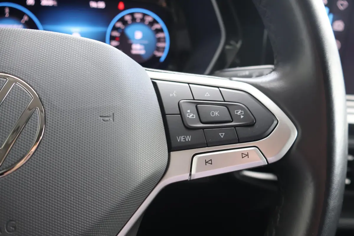 2.0 TDI 122pk DSG 75 Edition | Navigatie | Leder | Camera | PDC | Carplay