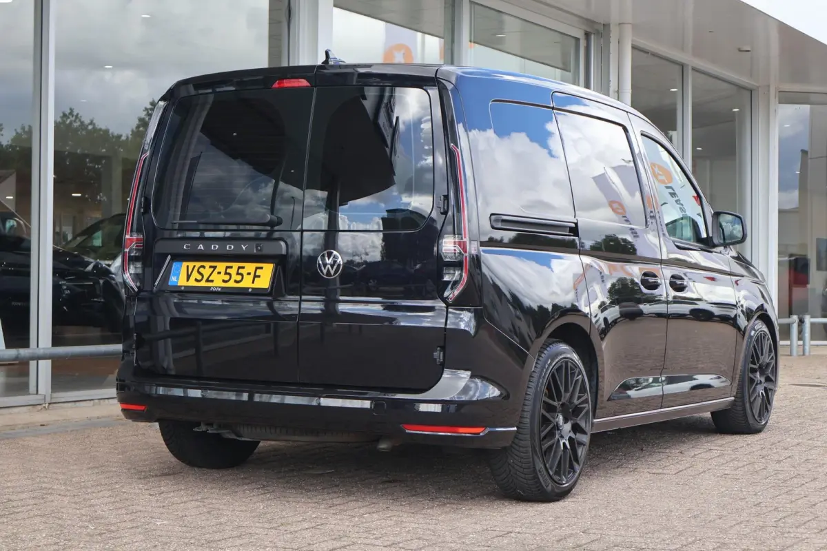 2.0 TDI 122pk DSG 75 Edition | Navigatie | Leder | Camera | PDC | Carplay