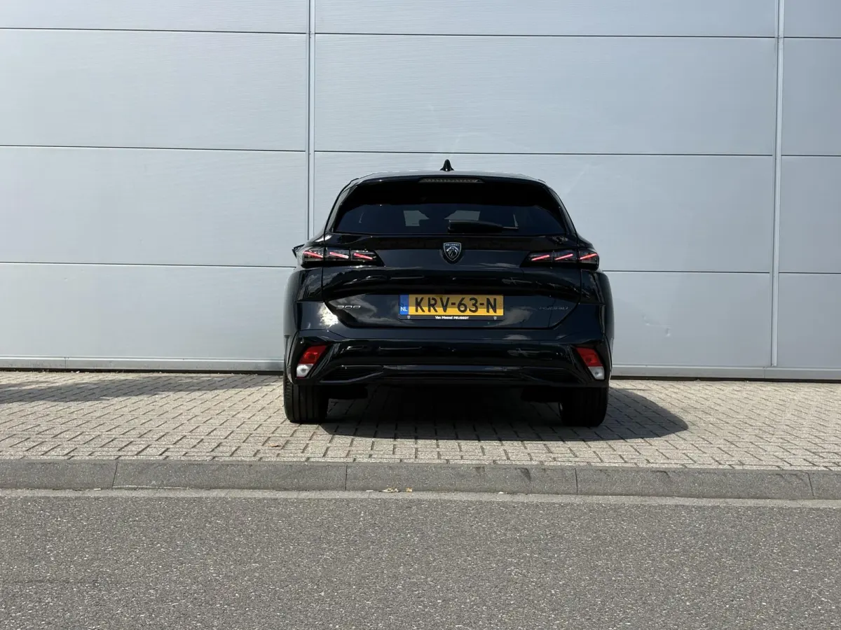 1.2 Hybrid 145 e-DCS6 Allure | 360 Camera | Adaptieve Cruise Control | Navigatie | Apple Carplay/Android Auto
