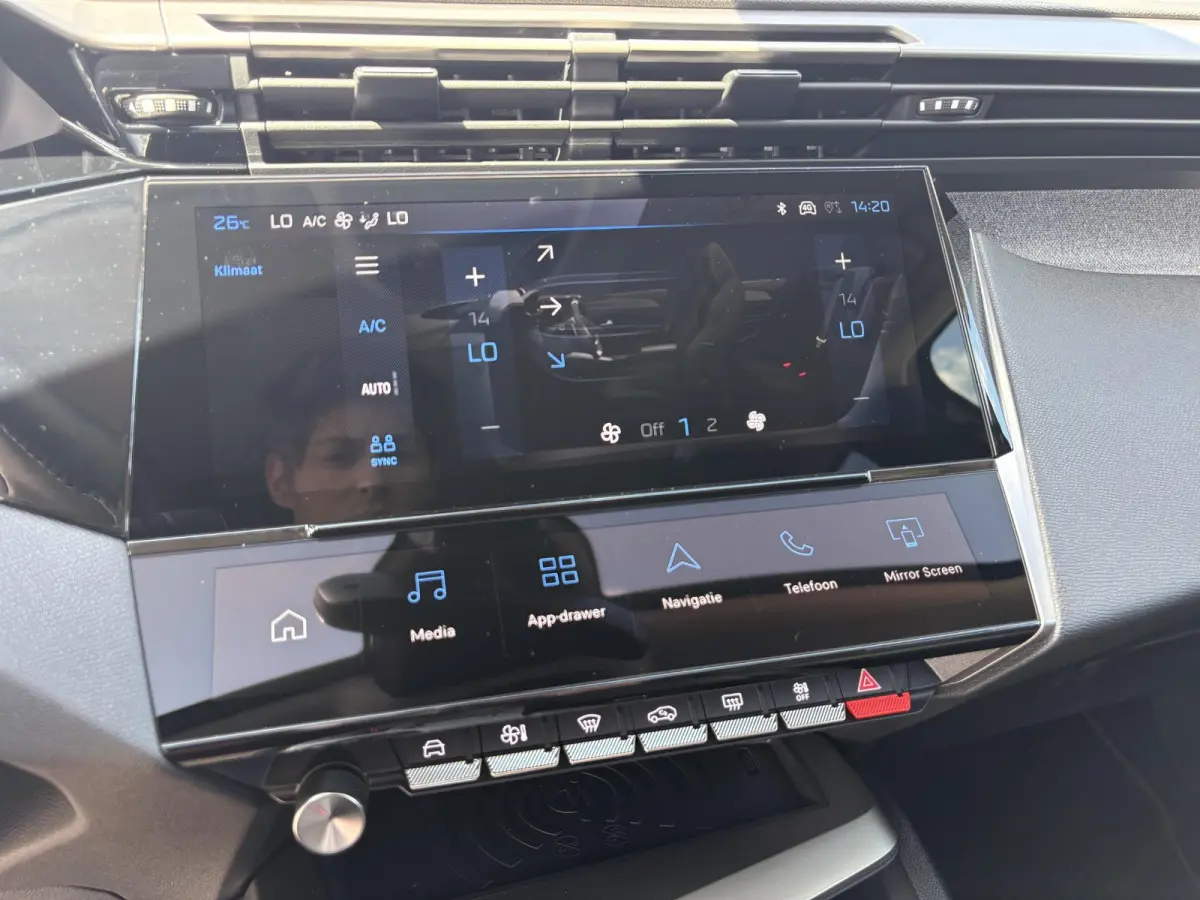1.2 Hybrid 145 e-DCS6 Allure | 360 Camera | Adaptieve Cruise Control | Navigatie | Apple Carplay/Android Auto