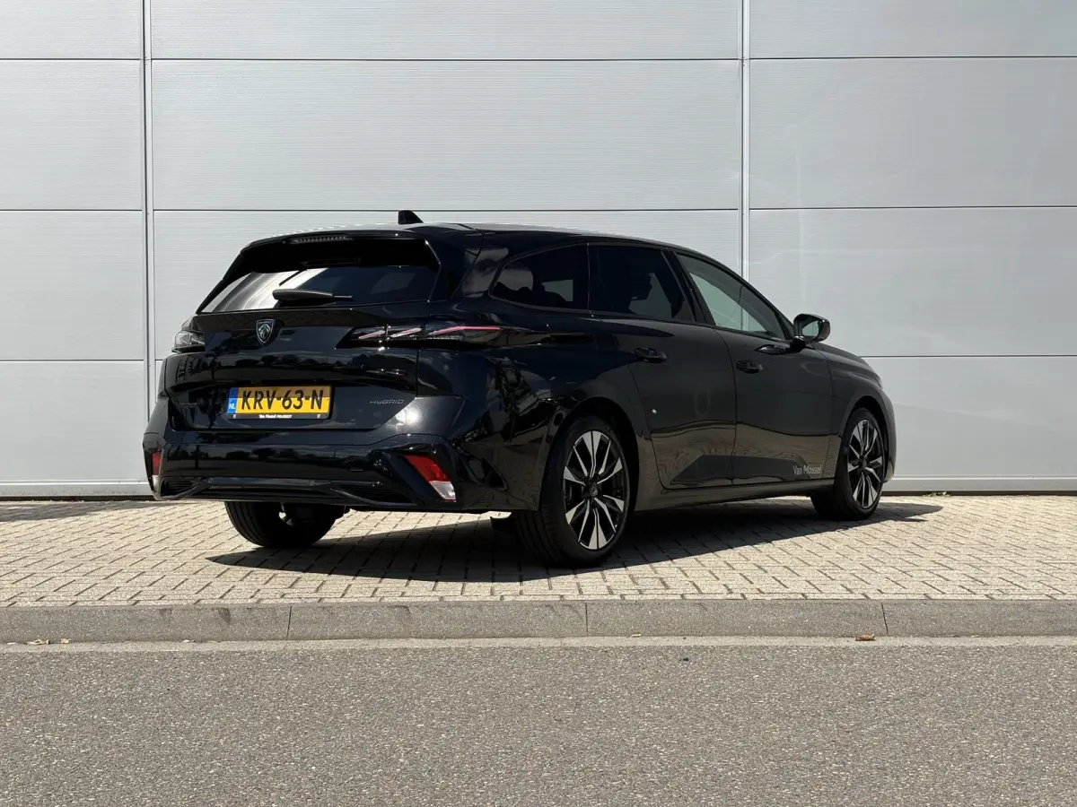 1.2 Hybrid 145 e-DCS6 Allure | 360 Camera | Adaptieve Cruise Control | Navigatie | Apple Carplay/Android Auto