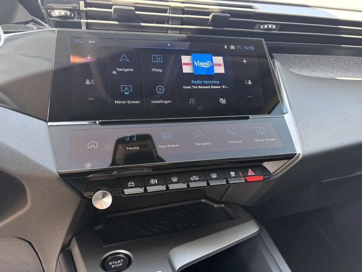 1.2 Hybrid 145 e-DCS6 Allure | 360 Camera | Adaptieve Cruise Control | Navigatie | Apple Carplay/Android Auto