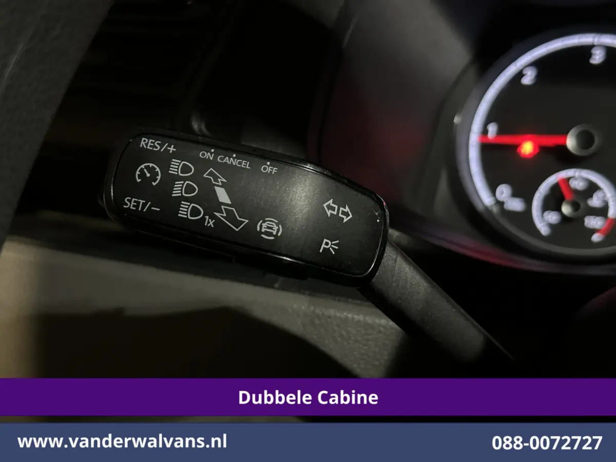 2.0 TDI 150pk Automaat L2H1 Dubbele Cabine Euro6 Airco | 6-Zits | Camera | Navigatie | Apple Carplay | Cruisecontrol Android Auto, Stoelverwarming, 2500kg Trekhaak, Achterklep
