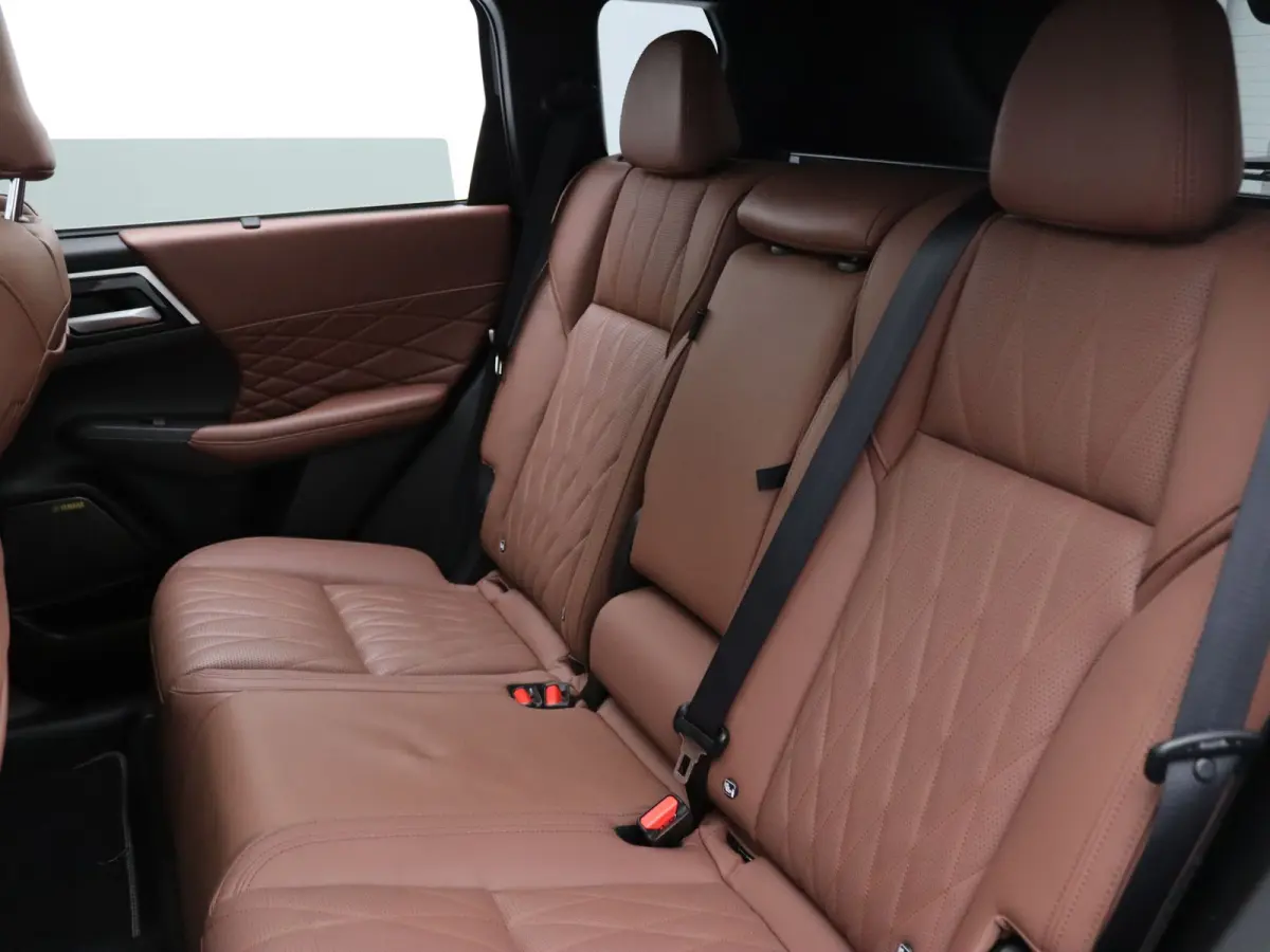 306pk PHEV Instyle+ Apple Carplay/Android Auto | Climate
