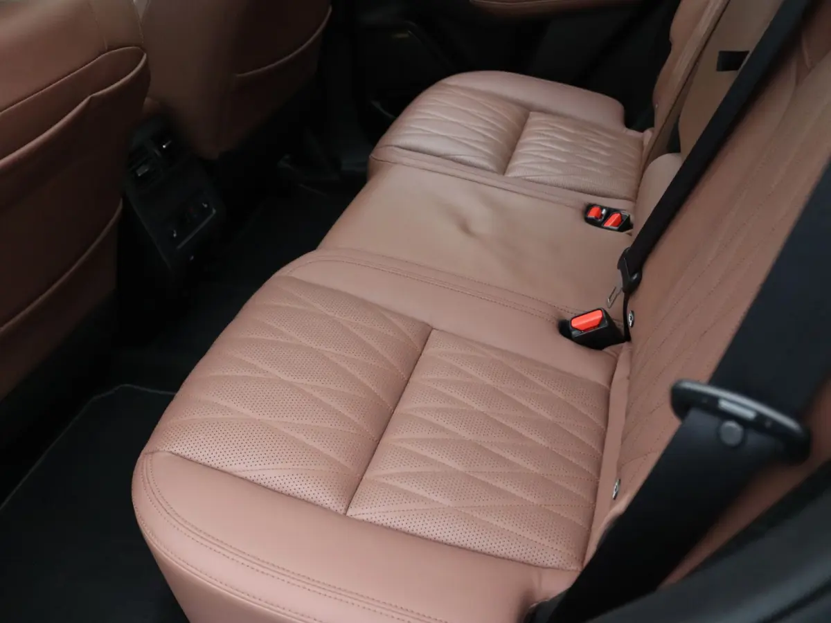 306pk PHEV Instyle+ Apple Carplay/Android Auto | Climate