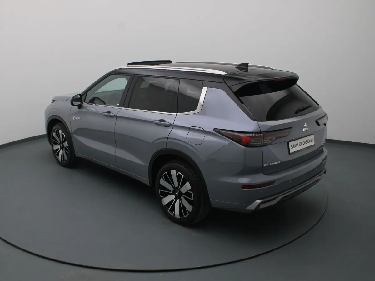 306pk PHEV Instyle+ Apple Carplay/Android Auto | Climate