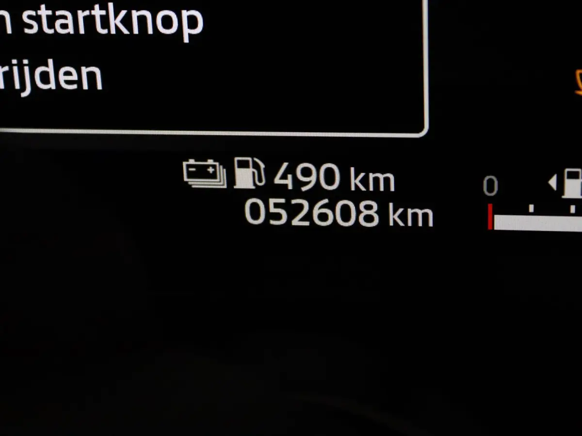 306pk PHEV Instyle+ Apple Carplay/Android Auto | Climate