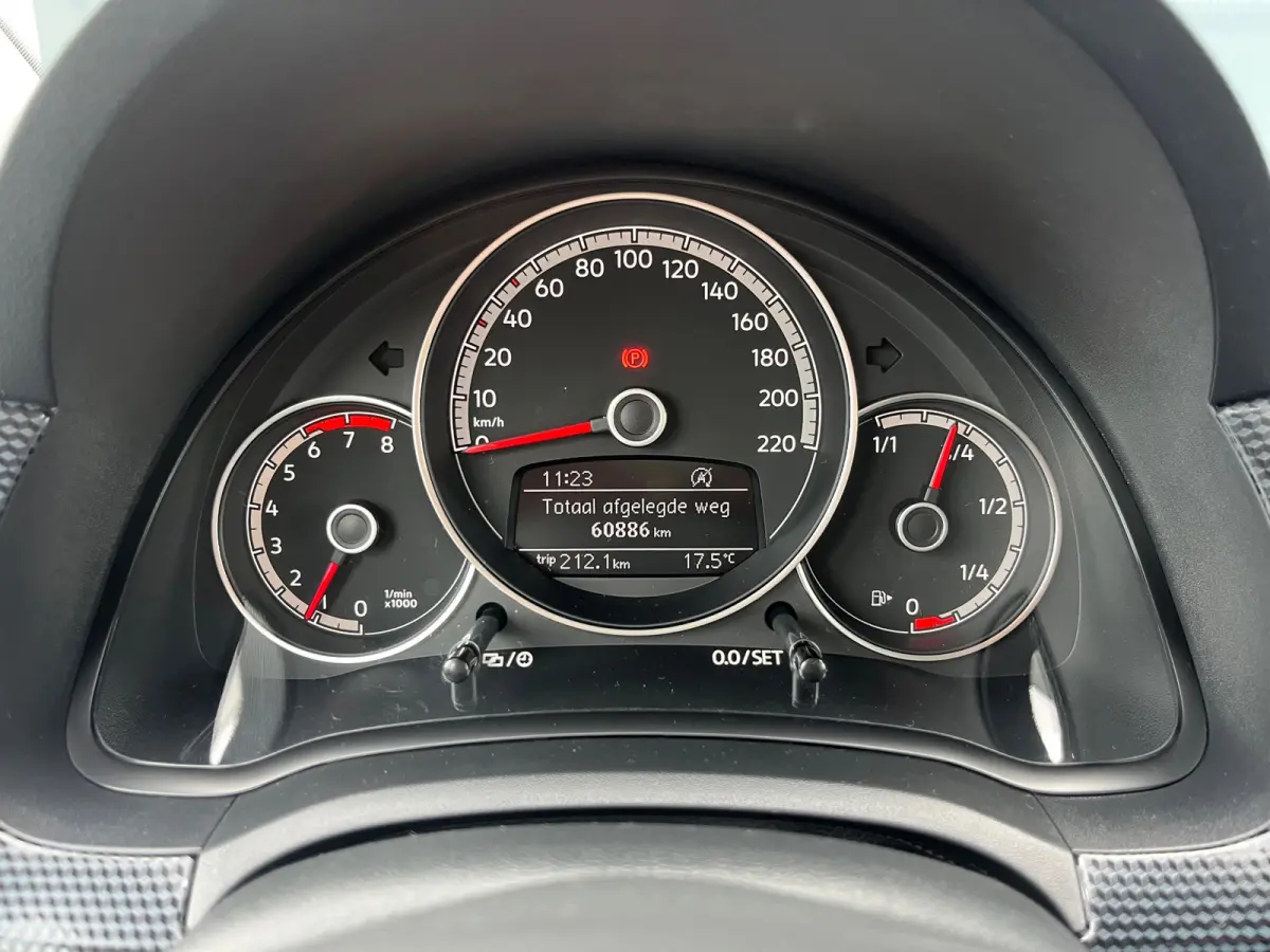 Up! 1.0 NL.Auto/Airco/Elc.Pakket/Cruise-Control/5Deurs/All season banden /1Ste Eigenaar/Dealer Onderhouden