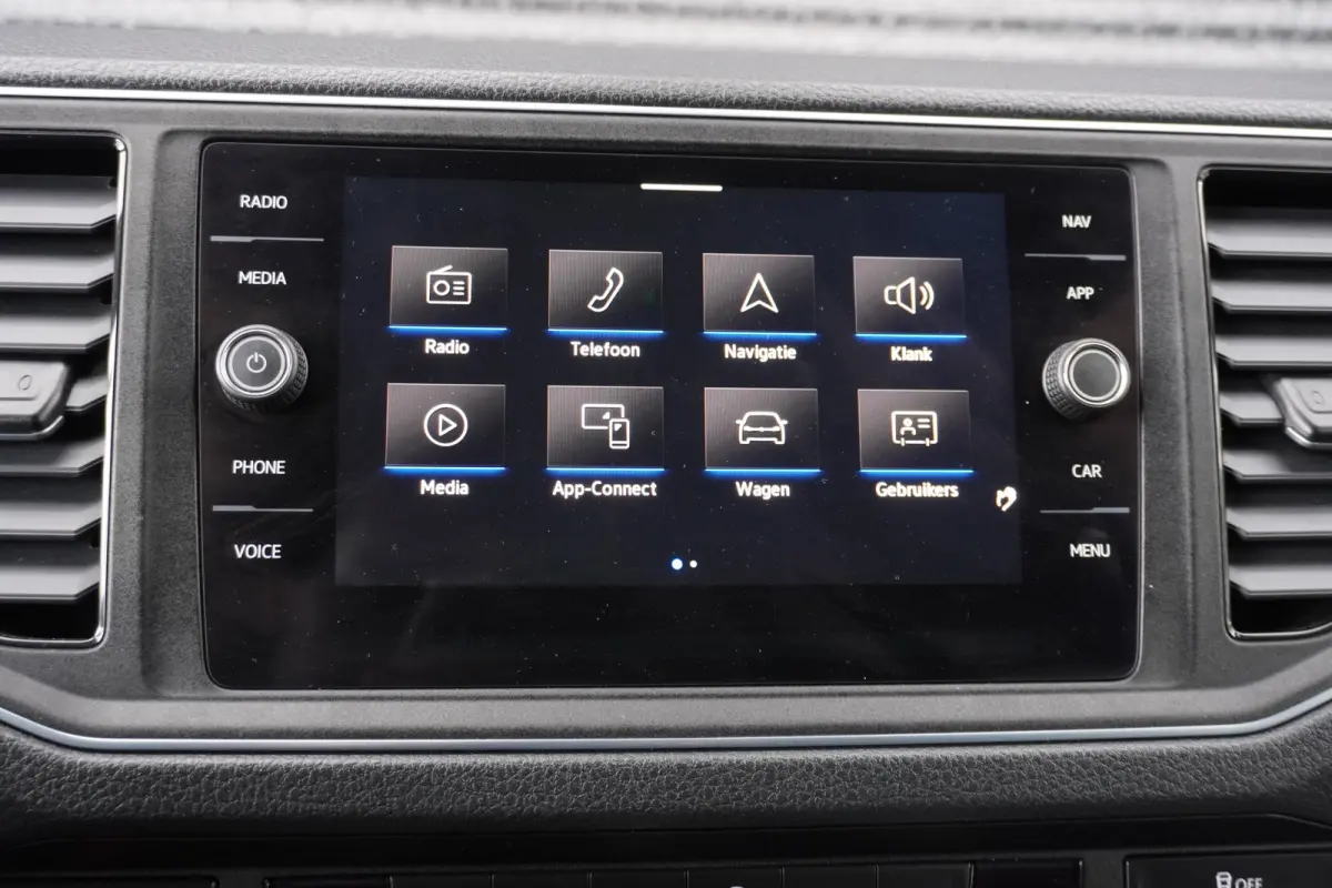 180pk Automaat L3H3/L2H2 LED Apple carplay Trekhaak Navigatie Camera Cruise control 3-Zits