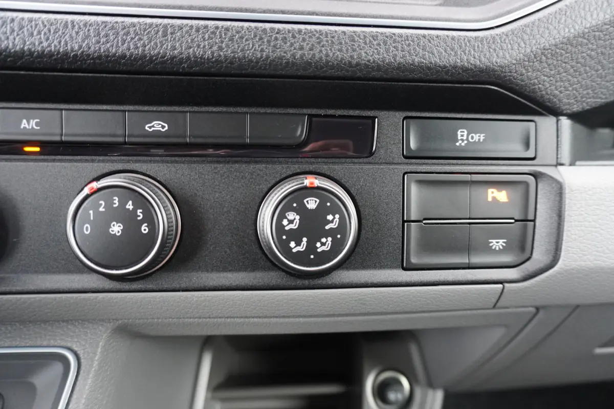 180pk Automaat L3H3/L2H2 LED Apple carplay Trekhaak Navigatie Camera Cruise control 3-Zits