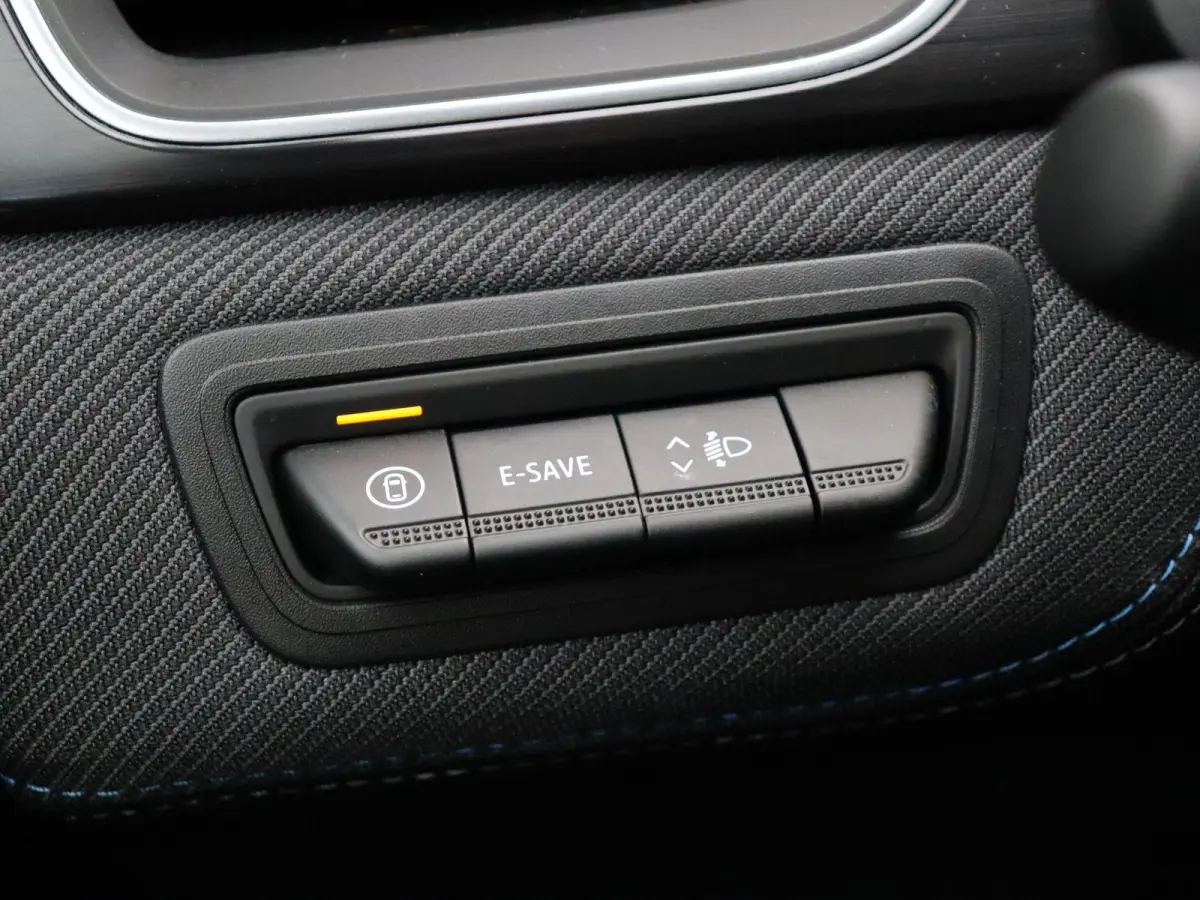 1.8 E-Tech full hybrid 160pk esprit Alpine | Stoel- en stuurwielverwarming | Voorruitverwarming | Schuif-kanteldak | Harman Kardon |
