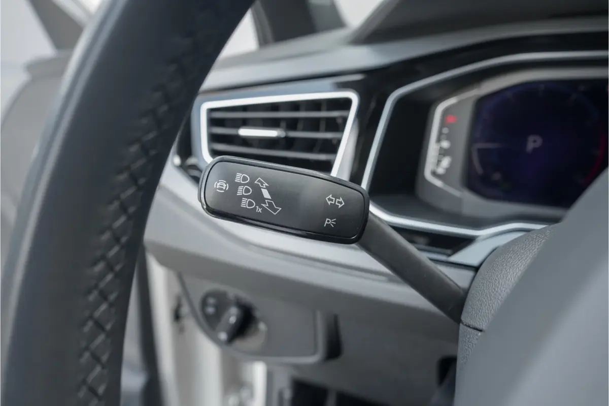 1.0 TSI R-Line Pano ACC Camera Virtual Dash Ascotgrau