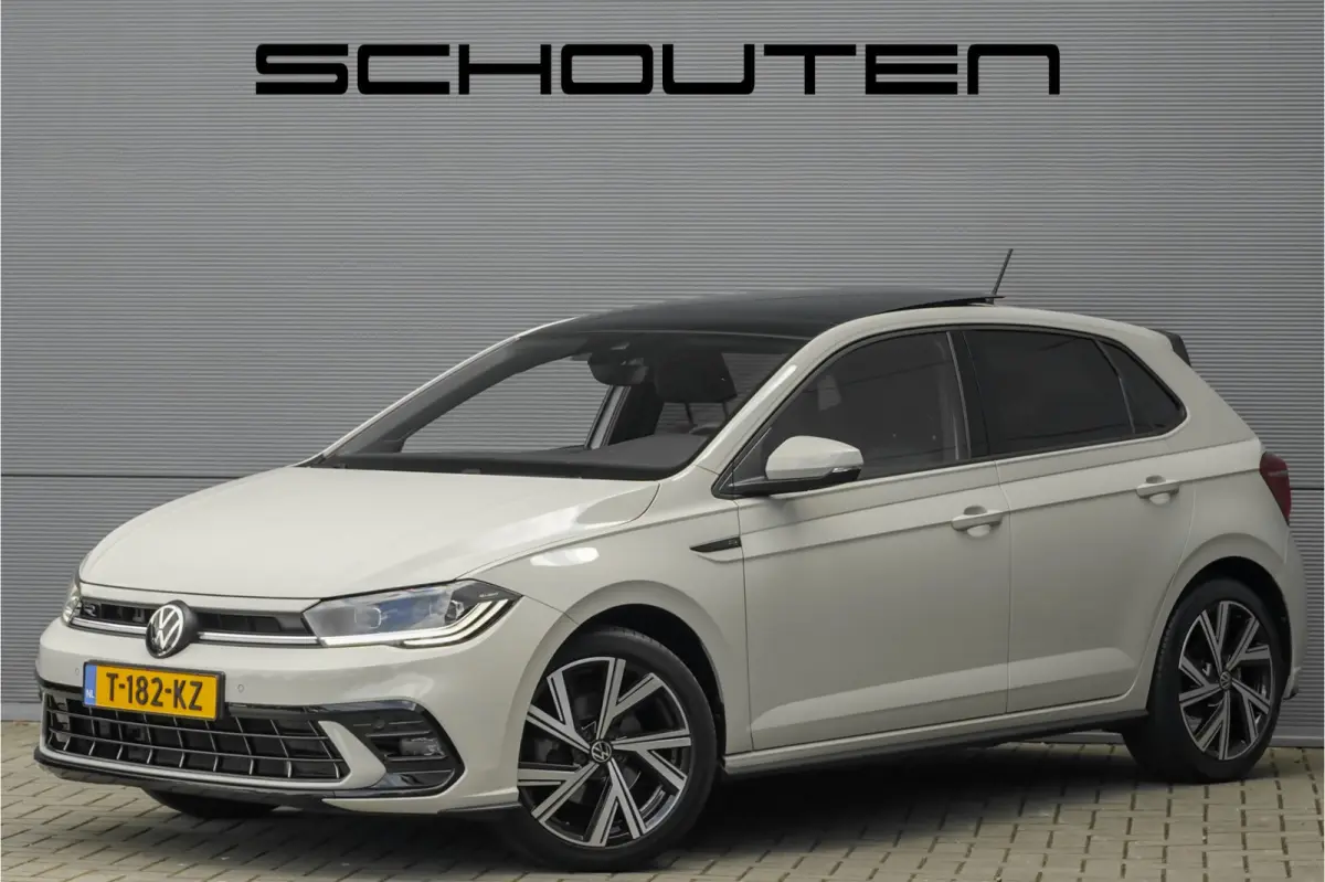 1.0 TSI R-Line Pano ACC Camera Virtual Dash Ascotgrau