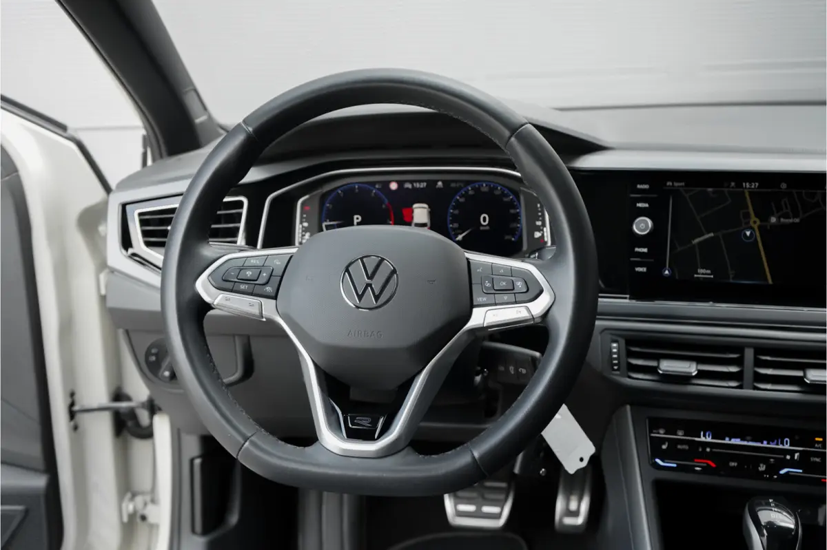1.0 TSI R-Line Pano ACC Camera Virtual Dash Ascotgrau