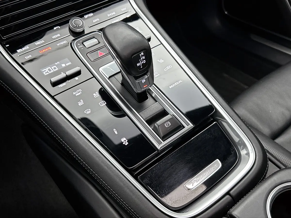 2.9 4 E-Hybrid / NL-Origineel / Adap Cruise / Panorama / Leder int. / memory seats / 21" Lmv / Apk 03-2027