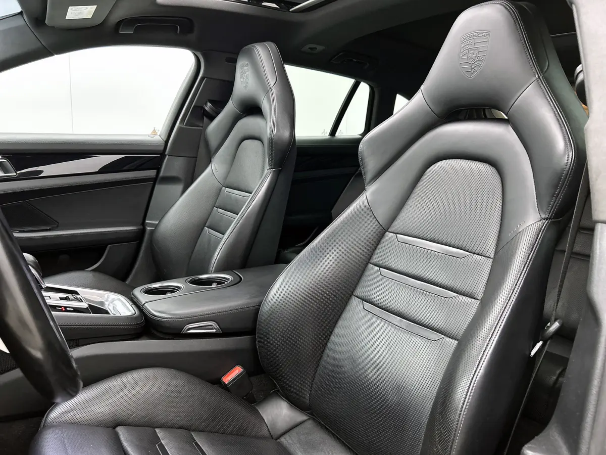 2.9 4 E-Hybrid / NL-Origineel / Adap Cruise / Panorama / Leder int. / memory seats / 21" Lmv / Apk 03-2027