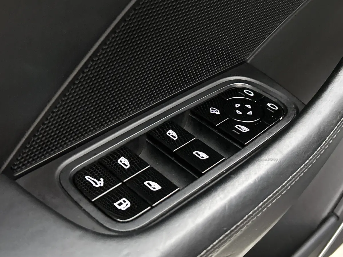 2.9 4 E-Hybrid / NL-Origineel / Adap Cruise / Panorama / Leder int. / memory seats / 21" Lmv / Apk 03-2027