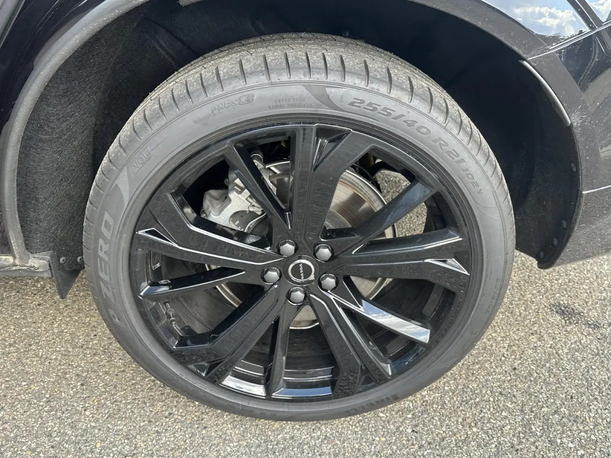 2.0 T6 Plug-in hybrid AWD Plus Black Edition VAN: 59.900,- ND: 56.877,- UW HERSTVOORDEEL: 2.023,- | TREKHAAK | DEALER ONDERHOUDEN | HEAD UP | 360CAMERA | FABR. GARANTIE! |