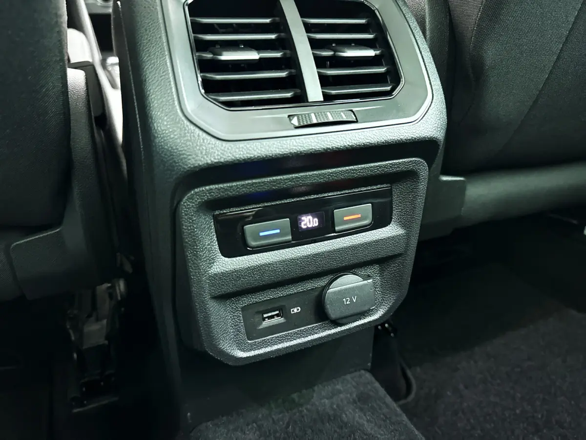 1.5 TSI ACT Highline | Parkeercamera | Keyless | Stoelverwarming | Cruise control adaptief