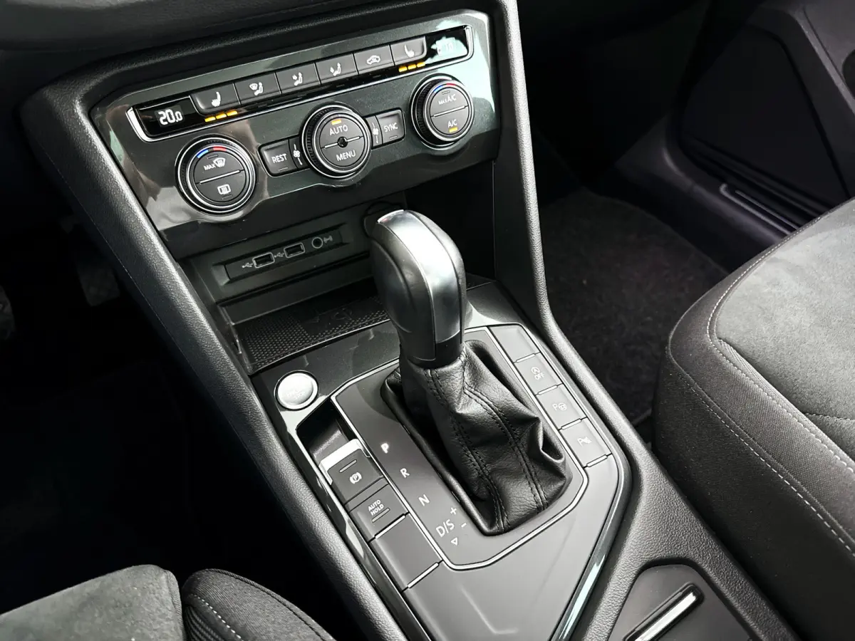1.5 TSI ACT Highline | Parkeercamera | Keyless | Stoelverwarming | Cruise control adaptief