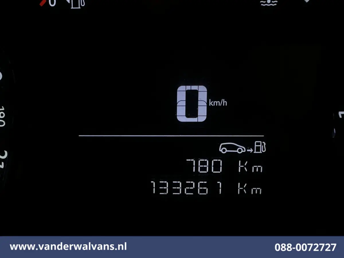 2.0 D-4D 123pk L3H1 Euro6 Airco | Camera | Apple Carplay | Cruisecontrol Android Auto, Parkeersensoren, Bijrijdersbank