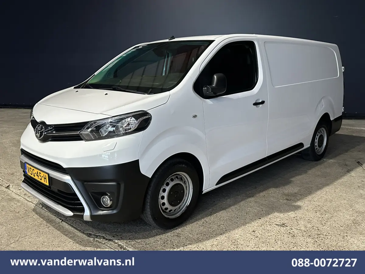 2.0 D-4D 123pk L3H1 Euro6 Airco | Camera | Apple Carplay | Cruisecontrol Android Auto, Parkeersensoren, Bijrijdersbank
