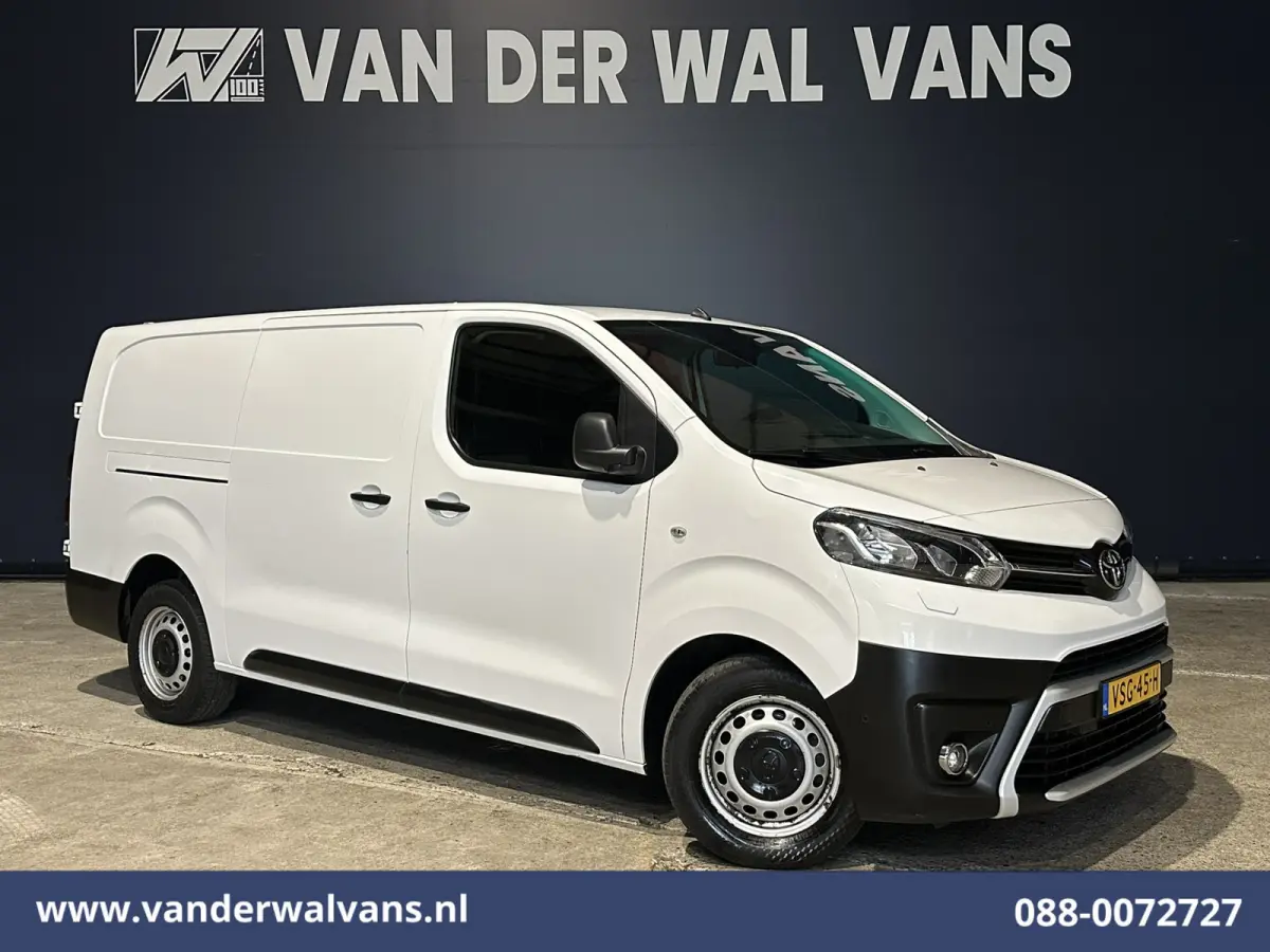 2.0 D-4D 123pk L3H1 Euro6 Airco | Camera | Apple Carplay | Cruisecontrol Android Auto, Parkeersensoren, Bijrijdersbank