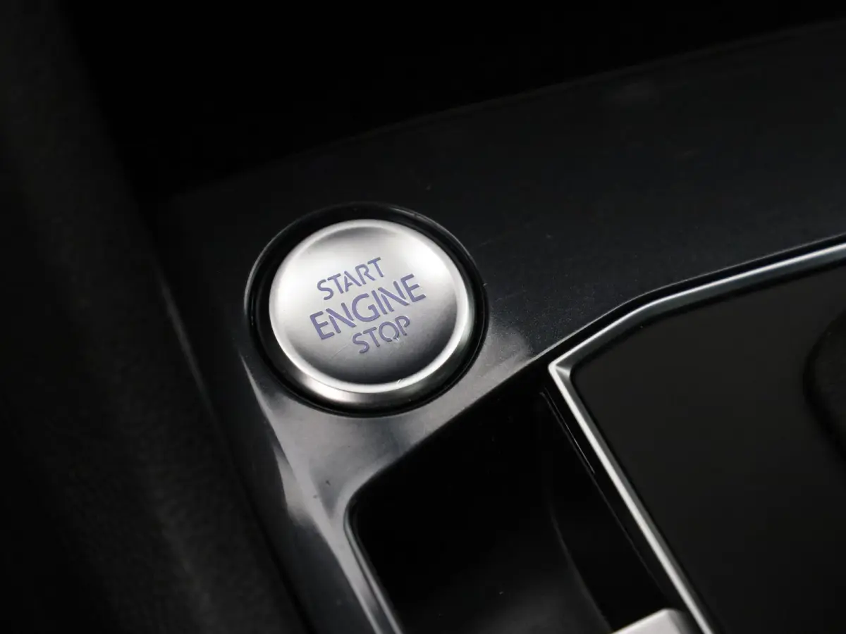 1.5 TSI Highline Business R 7p. | R-Line | Pano | 360 Camera | Keyless | Dynaudio | Trekhaak wegkl. | Prijs Rijklaar!!