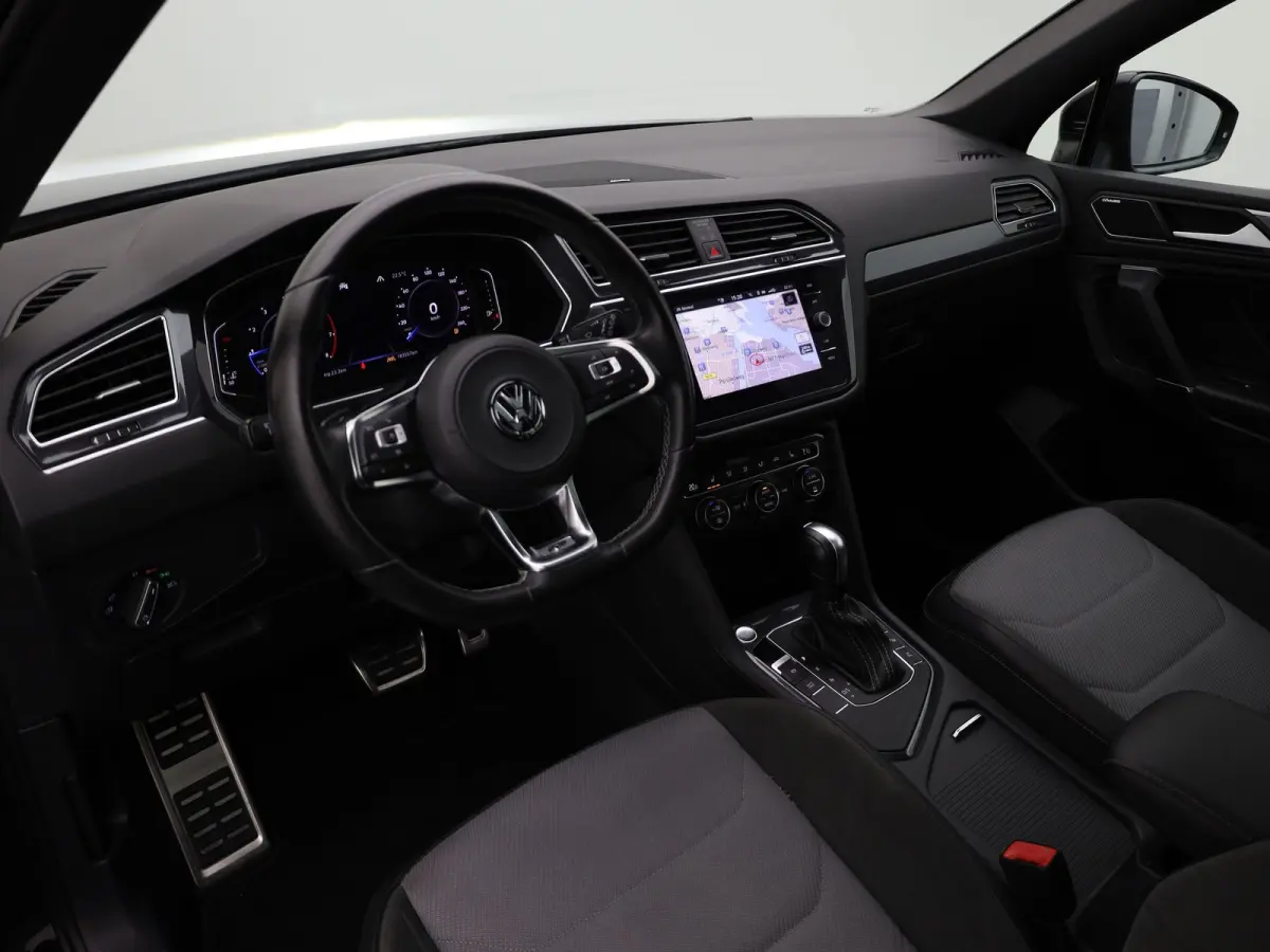 1.5 TSI Highline Business R 7p. | R-Line | Pano | 360 Camera | Keyless | Dynaudio | Trekhaak wegkl. | Prijs Rijklaar!!