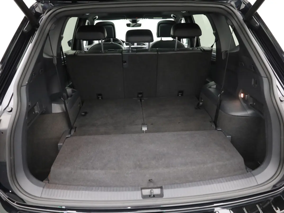 1.5 TSI Highline Business R 7p. | R-Line | Pano | 360 Camera | Keyless | Dynaudio | Trekhaak wegkl. | Prijs Rijklaar!!