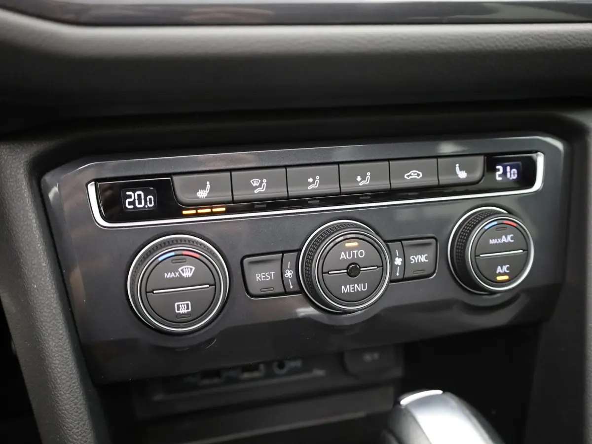 1.5 TSI Highline Business R 7p. | R-Line | Pano | 360 Camera | Keyless | Dynaudio | Trekhaak wegkl. | Prijs Rijklaar!!