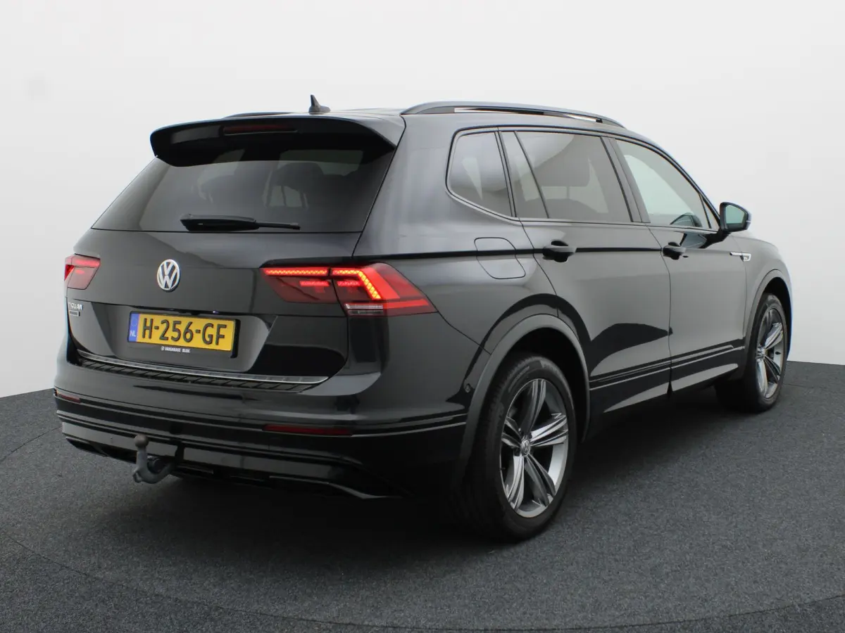 1.5 TSI Highline Business R 7p. | R-Line | Pano | 360 Camera | Keyless | Dynaudio | Trekhaak wegkl. | Prijs Rijklaar!!