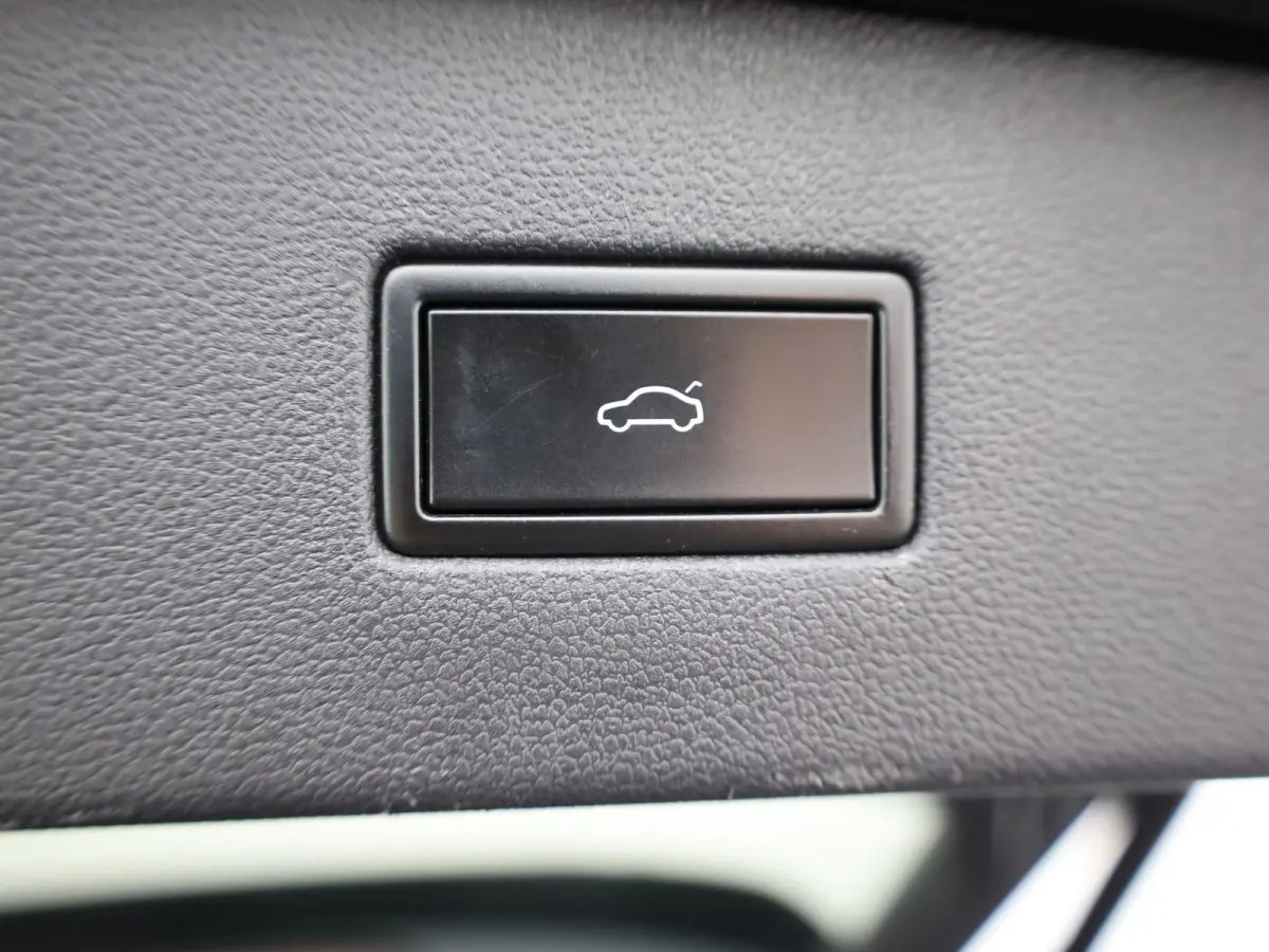 1.5 TSI Highline Business R 7p. | R-Line | Pano | 360 Camera | Keyless | Dynaudio | Trekhaak wegkl. | Prijs Rijklaar!!