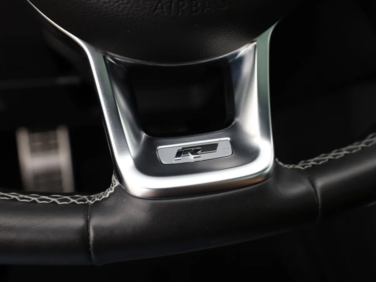 1.5 TSI Highline Business R 7p. | R-Line | Pano | 360 Camera | Keyless | Dynaudio | Trekhaak wegkl. | Prijs Rijklaar!!