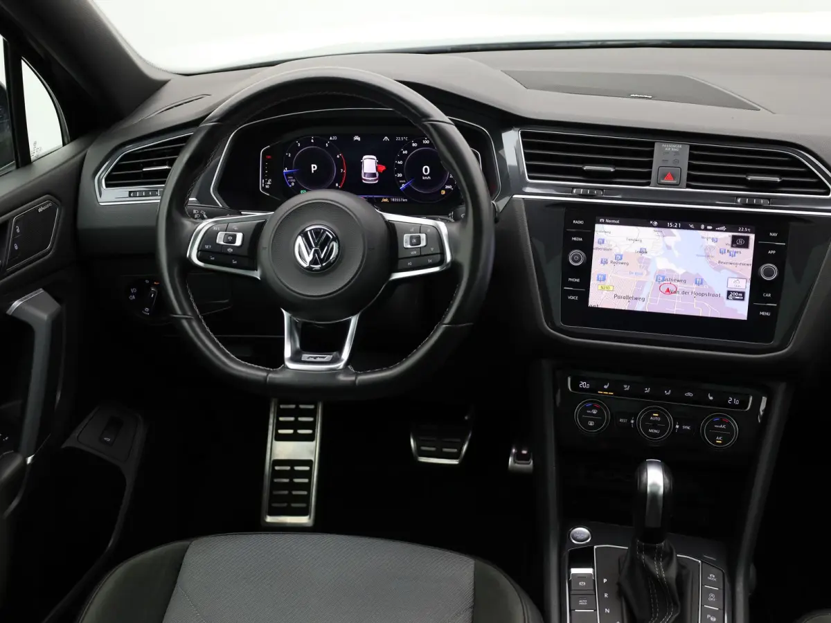 1.5 TSI Highline Business R 7p. | R-Line | Pano | 360 Camera | Keyless | Dynaudio | Trekhaak wegkl. | Prijs Rijklaar!!