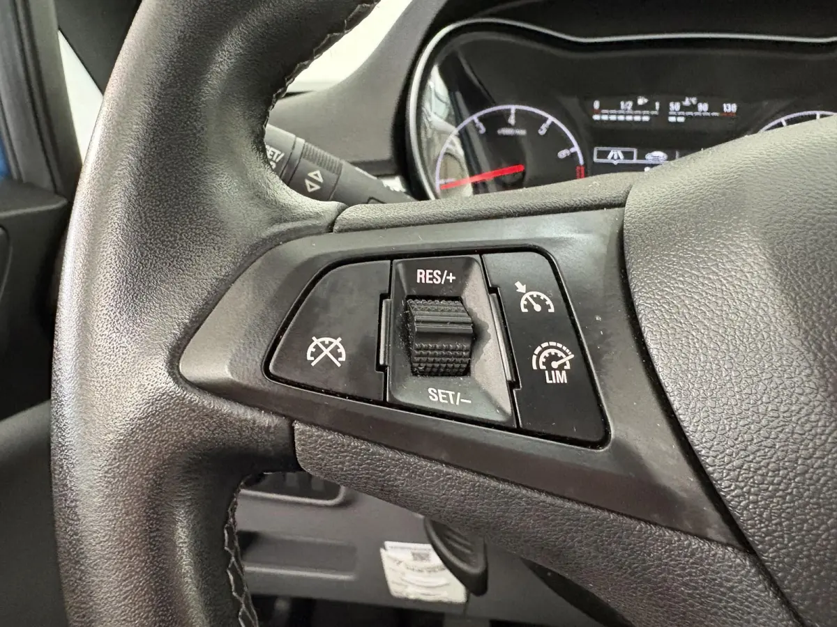 1.0 Turbo Innovation | Climate Control | Parkeersensoren achter | Unieke km. stand |