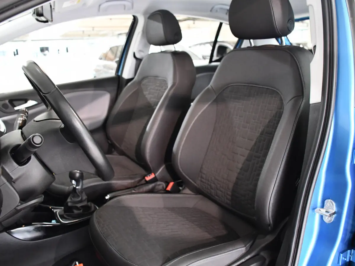 1.0 Turbo Innovation | Climate Control | Parkeersensoren achter | Unieke km. stand |