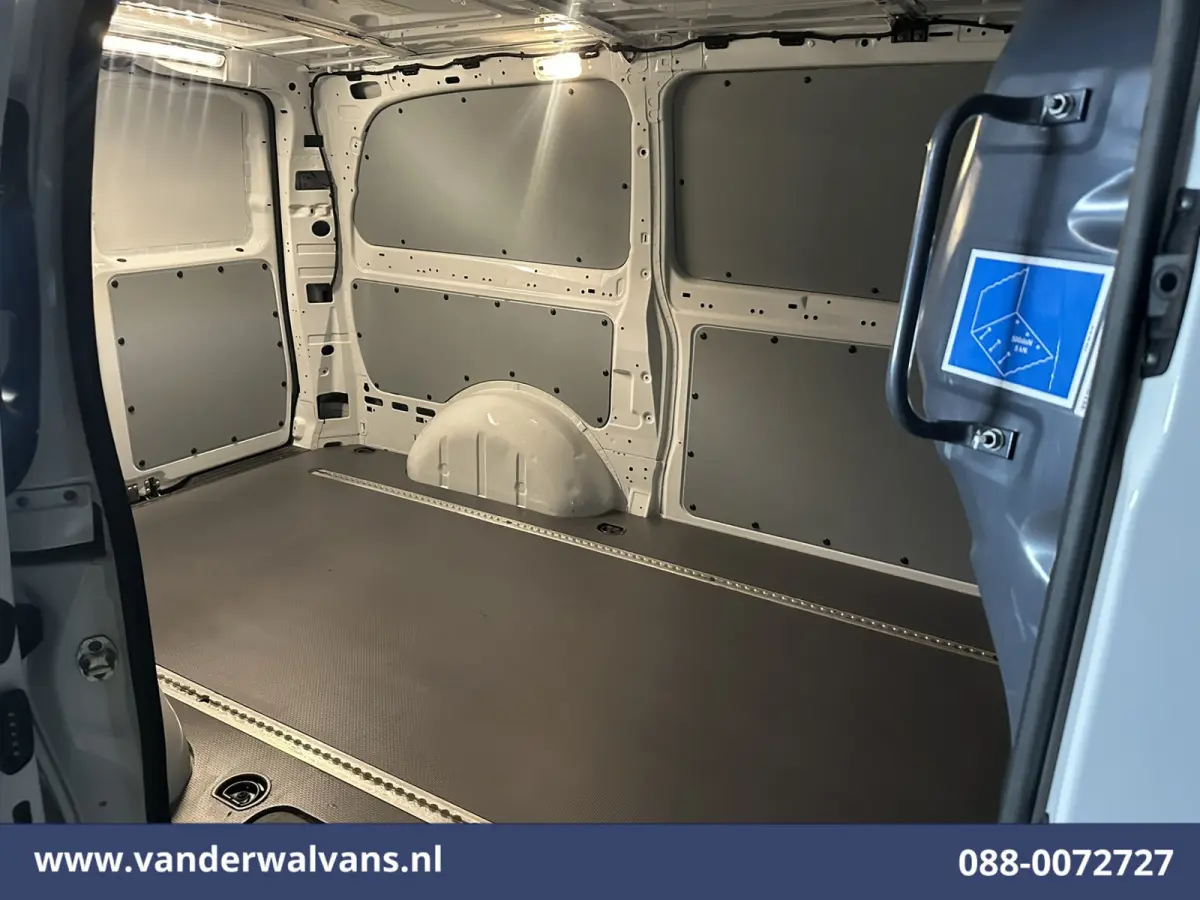 116 CDI 164pk L3H1 Euro6 Airco | Camera | Navigatie | Apple Carplay | Cruisecontrol Android Auto, Parkeersensoren, Bijrijdersbank