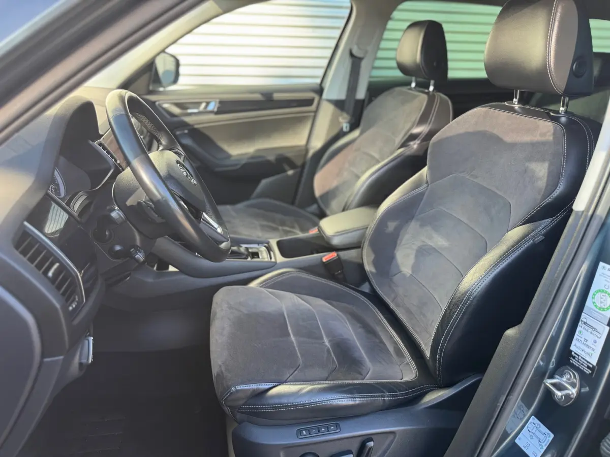 2.0 TSI 4x4 Style Business 7p.Leder/Alc,Cruisecontrol,Verkl.Trekhaak,