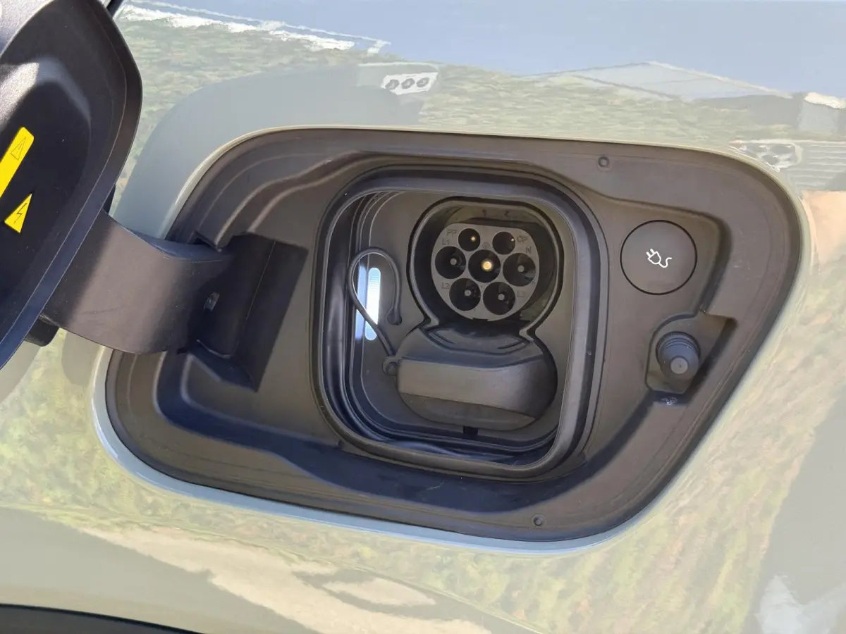 Single Motor Extended Range Ultimate 82 kWh