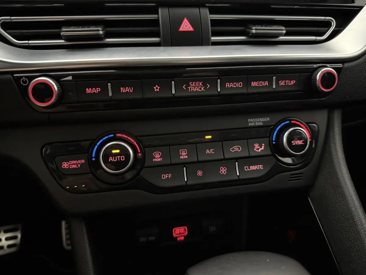 1.6 GDi Hybrid DynamicPlusLine | Camera | Virtual | Clima | Cruise | Carplay | LED | Parkeersens. | NAP