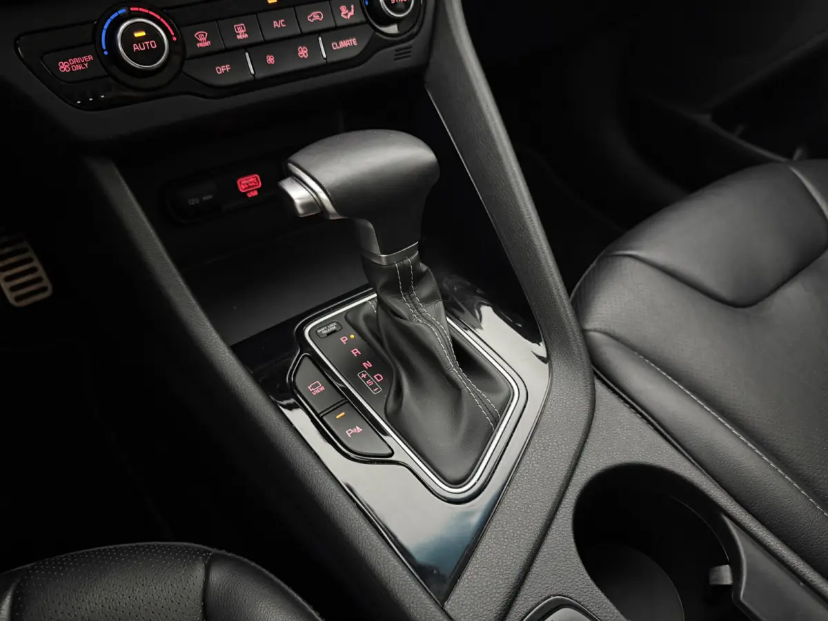 1.6 GDi Hybrid DynamicPlusLine | Camera | Virtual | Clima | Cruise | Carplay | LED | Parkeersens. | NAP