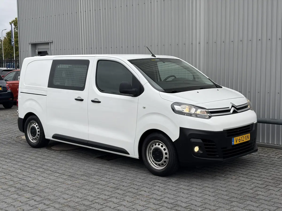 1.6 BlueHDI 95 L1H1*HAAK*A/C*CRUISE*OMVORMER*PDC*