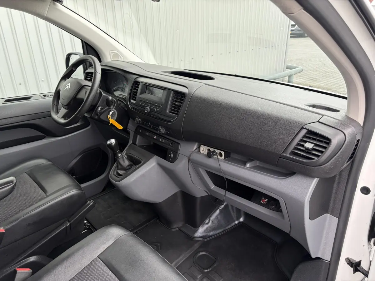 1.6 BlueHDI 95 L1H1*HAAK*A/C*CRUISE*OMVORMER*PDC*